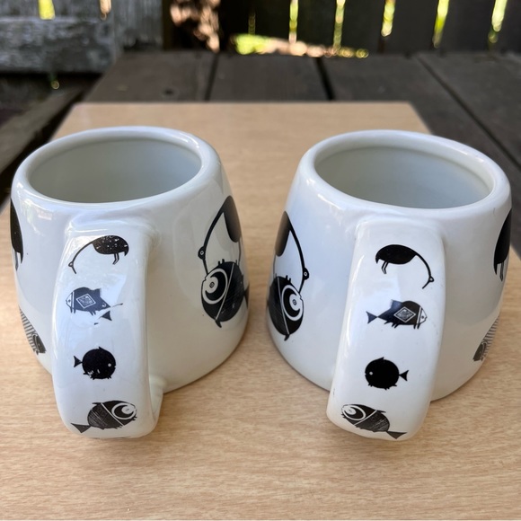The Treasure Chest Vintage 1998 Mimbres Fish Mug Design #215 Set Of 2 - Picture 2 of 16